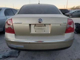 2002 Volkswagen Passat GLX with VIN WVWTH63B92P061508, listed as a Copart auction lot 89027255 with 174,657 mi miles and Non Repairable. Bid and sale history available at carsss.com. Image 6.