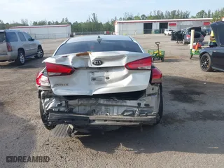 2018 Kia Forte LX with VIN 3KPFL4A78JE212500, listed as a IAAI auction lot 41985165 with 94,462 mi miles. Bid and sale history available at carsss.com. Image 16.