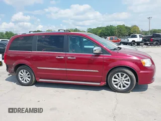 2015 Chrysler Town & Country Limited Platinum with VIN 2C4RC1GG6FR629851, listed as a IAAI auction lot 41903953 with 174,066 mi miles. Bid and sale history available at carsss.com. Image 13.