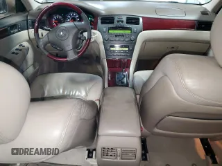 2003 Lexus ES 300 with VIN JTHBF30G936011147, listed as a Copart auction lot 52439635 with 193,233 mi miles and Non Repairable. Bid and sale history available at DreamBid. Image 8.