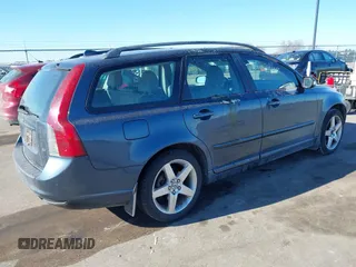 2008 Volvo V50 2.4L with VIN YV1MW382882379153, listed as a IAAI auction lot 41484447 with 223,450 mi miles. Bid and sale history available at carsss.com. Image 4.