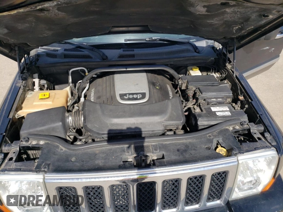 2008 Jeep Commander Overland with VIN 1J8HG68228C152923, listed as a Copart auction lot 51851365 with 182,674 mi miles and Salvage title. Bid and sale history available at DreamBid. Image 12.