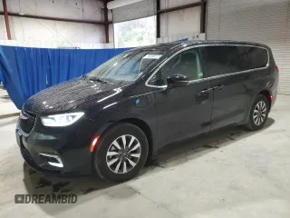 2024 Chrysler Pacifica Hybrid Select z VIN 2C4RC1S7XRR166687, wystawiony jako Copart lot #52501305 z przebiegiem 35 781 mil mil oraz Tytuł czysty. Historia ofert i sprzedaży dostępna na DreamBid. Obrazek 1.