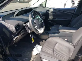 2017 Toyota Prius Two with VIN JTDKBRFU4H3541662, listed as a IAAI auction lot 42316969 with 84,815 mi miles and . Bid and sale history available at DreamBid. Image 5.