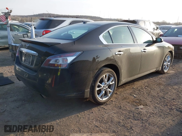 2012 Nissan Maxima SV z VIN 1N4AA5AP7CC858861, wystawiony jako IAAI lot #41804500 z przebiegiem 125 198 mil mil oraz . Historia ofert i sprzedaży dostępna na DreamBid. Obrazek 4.