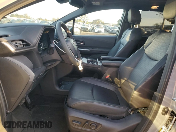 2024 Toyota Sienna LE with VIN 5TDCSKFC0RS132867, listed as a Copart auction lot 79205354 with 8,816 mi miles and Salvage Title. Bid and sale history available at carsss.com. Image 7.