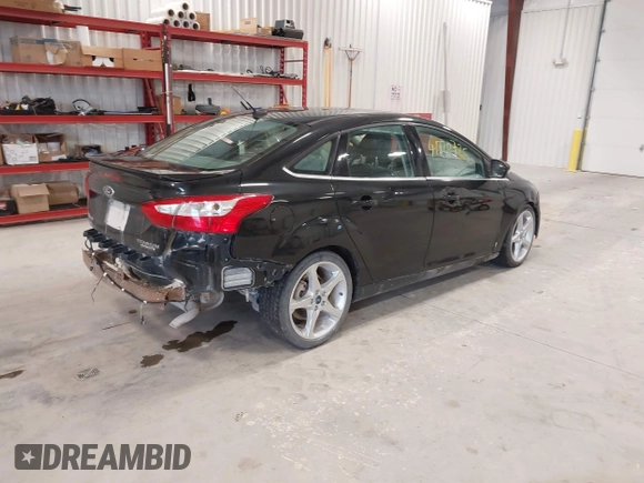 2013 Ford Focus Titanium with VIN 1FADP3J26DL221384, listed as a IAAI auction lot 41820725 with 222,380 mi miles and . Bid and sale history available at carsss.com. Image 4.