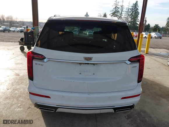 2020 Cadillac XT6 FWD Premium Luxury with VIN 1GYKPCRS3LZ137180, listed as a IAAI auction lot 41680583 with 68,937 mi miles. Bid and sale history available at carsss.com. Image 17.