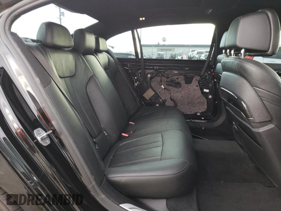 2019 BMW 7 Series 740i with VIN WBA7E2C55KB217499, listed as a Copart auction lot 43136573 with 36,419 mi miles. Bid and sale history available at carsss.com. Image 10.