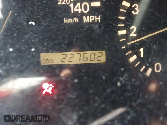 2001 Lexus RX 300 with VIN JTJGF10U110115162, listed as a IAAI auction lot 40998420 with 227,602 mi miles. Bid and sale history available at carsss.com. Image 7.