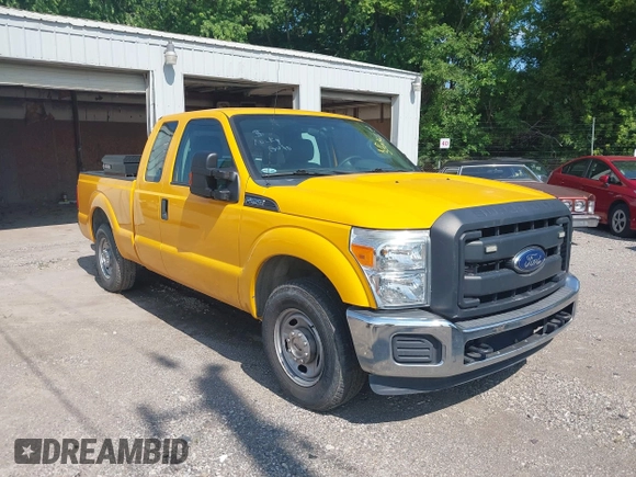 2015 Ford F-250 XLT z VIN 1FT7X2A68FEB98170, wystawiony jako IAAI lot #42524870 z przebiegiem 178 474 mil mil oraz . Historia ofert i sprzedaży dostępna na DreamBid. Obrazek 1.