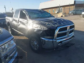 2015 Ram 2500 Tradesman with VIN 3C6UR5CL5FG674599, listed as a IAAI auction lot 41764442 with 121,161 mi miles. Bid and sale history available at carsss.com. Image 1.