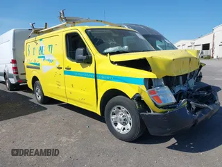 2013 Nissan NV S z VIN 1N6BF0KX5DN106001, wystawiony jako IAAI lot #41636307 z przebiegiem 220 283 mil mil oraz . Historia ofert i sprzedaży dostępna na DreamBid. Obrazek 1.