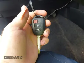2018 Toyota RAV4 LE z VIN JTMBFREV7JJ250802, wystawiony jako IAAI lot #42578008 z przebiegiem 145 952 mil mil oraz . Historia ofert i sprzedaży dostępna na DreamBid. Obrazek 11.