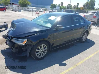 2013 Volkswagen Jetta SE with VIN 3VWDP7AJ8DM350702, listed as a IAAI auction lot 42652788 with 106,655 mi miles and . Bid and sale history available at DreamBid. Image 18.
