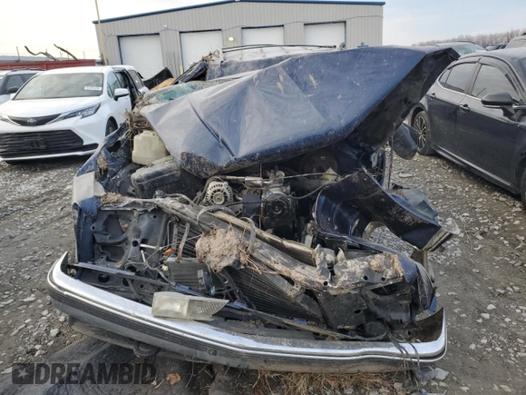 1996 GMC Yukon with VIN 1GKEK13R2TJ718801, listed as a Copart auction lot 84489744 with Not Provided miles and Salvage Title. Bid and sale history available at DreamBid. Image 5.