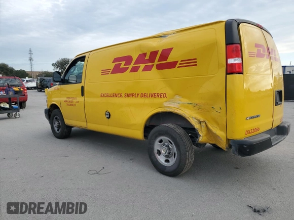 2022 Chevrolet Express Cargo with VIN 1GCWGAFPXN1163191, listed as a Copart auction lot 87840625 with Not provided miles and Salvage title. Bid and sale history available at DreamBid. Image 2.