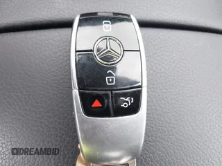 2019 Mercedes-Benz S 450 z VIN WDDUG6EB5KA463880, wystawiony jako IAAI lot #42230868 z przebiegiem 42 589 mil mil oraz . Historia ofert i sprzedaży dostępna na DreamBid. Obrazek 11.