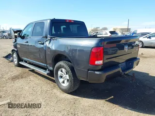 2017 Ram 1500 Express z VIN 1C6RR7KG4HS665409, wystawiony jako IAAI lot #41674384 z przebiegiem 89 187 mil mil oraz . Historia ofert i sprzedaży dostępna na DreamBid. Obrazek 3.