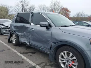 2020 Kia Telluride LX with VIN 5XYP2DHC8LG020008, listed as a IAAI auction lot 42020065 with 104,496 mi miles and . Bid and sale history available at carsss.com. Image 17.