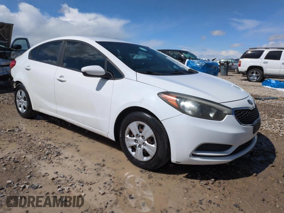 2016 Kia Forte LX with VIN KNAFK4A69G5597447, listed as a Copart auction lot 50978825 with 121,141 mi miles and Salvage Title. Bid and sale history available at carsss.com. Image 4.