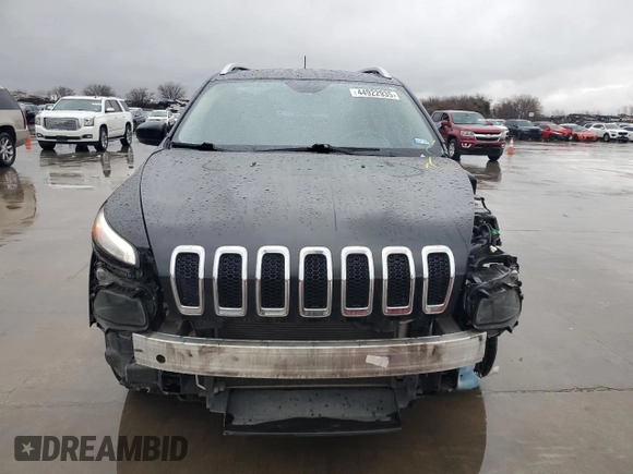 2017 Jeep Cherokee Latitude with VIN 1C4PJLCS6HW641690, listed as a Copart auction lot 44922935 with 143,024 mi miles and Salvage Title. Bid and sale history available at carsss.com. Image 5.