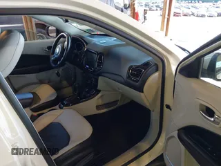 2020 Jeep Compass Limited с VIN 3C4NJDCB1LT123515, выставлен на аукционе IAAI как лот 42032057 с пробегом 88 520 миль миль и . История ставок и продаж доступна на DreamBid. Изображение 5.