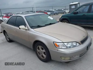 1998 Lexus ES 300 with VIN JT8BF28G5W5017777, listed as a IAAI auction lot 42187843 with 193,806 mi miles and . Bid and sale history available at DreamBid. Image 1.