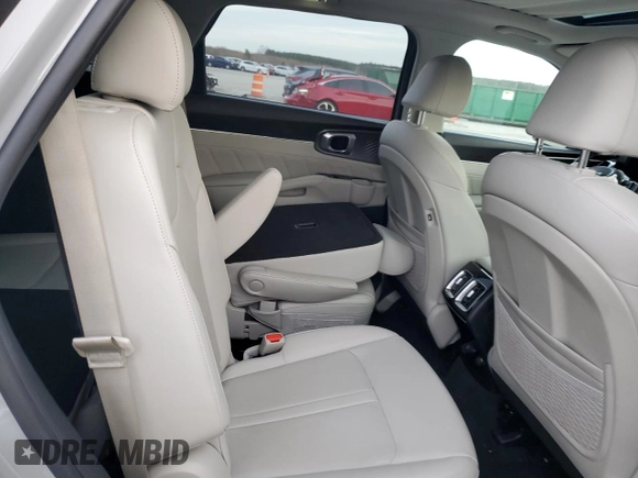 2023 Kia Sorento SX z VIN 5XYRK4LF1PG178674, wystawiony jako Copart lot #45559735 z przebiegiem 32 742 mil mil oraz Szkoda całkowita • Salvage title. Historia ofert i sprzedaży dostępna na DreamBid. Obrazek 10.