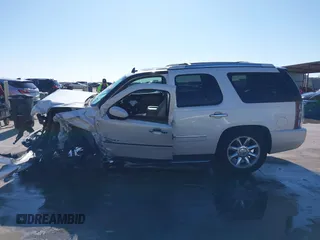 2013 GMC Yukon Denali with VIN 1GKS1EEF3DR357632, listed as a IAAI auction lot 41488295 with 187,635 mi miles. Bid and sale history available at carsss.com. Image 15.