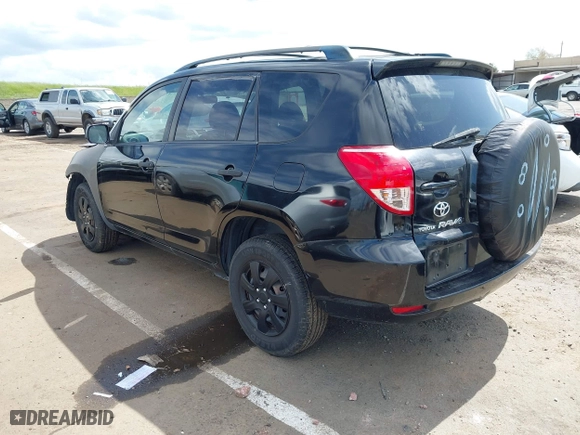 2007 Toyota RAV4 with VIN JTMZD33V176033066, listed as a IAAI auction lot 41933921 with 209,514 mi miles. Bid and sale history available at carsss.com. Image 3.