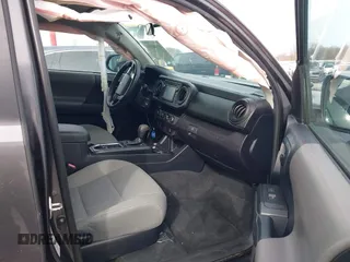 2017 Toyota Tacoma SR5 z VIN 3TMCZ5AN5HM110951, wystawiony jako IAAI lot #41580916 z przebiegiem 107 020 mil mil oraz . Historia ofert i sprzedaży dostępna na DreamBid. Obrazek 5.