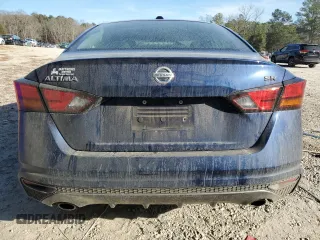 2019 Nissan Altima SR with VIN 1N4BL4CV8KC131019, listed as a Copart auction lot 43117245 with 132,327 mi miles and Salvage Title. Bid and sale history available at carsss.com. Image 6.