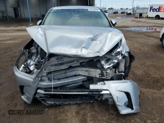 2017 Toyota Highlander LE z VIN 5TDBZRFH9HS436175, wystawiony jako Copart lot #58738425 z przebiegiem 142 786 mil mil oraz Szkoda całkowita • Salvage title. Historia ofert i sprzedaży dostępna na DreamBid. Obrazek 5.
