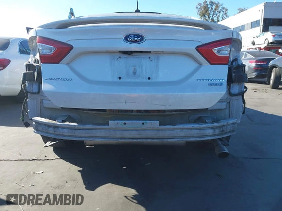 2016 Ford Fusion Titanium Hybrid with VIN 3FA6P0RU1GR259947, listed as a IAAI auction lot 41695377 with 97,605 mi miles. Bid and sale history available at carsss.com. Image 6.