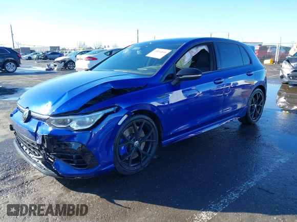 2023 Volkswagen Golf 20th Anniversary Edition z VIN WVWBB7CDXPW213586, wystawiony jako IAAI lot #41516848 z przebiegiem 27 896 mil mil oraz . Historia ofert i sprzedaży dostępna na DreamBid. Obrazek 17.