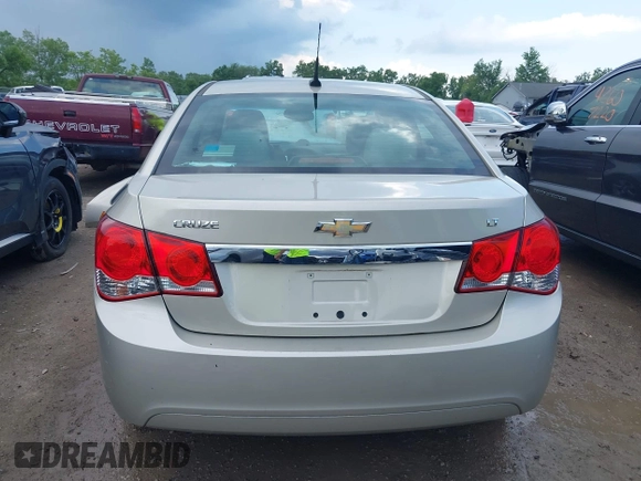 2014 Chevrolet Cruze 1LT with VIN 1G1PC5SB5E7174588, listed as a IAAI auction lot 42638357 with 89,813 mi miles and . Bid and sale history available at DreamBid. Image 17.