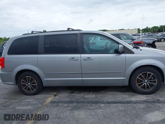 2017 Dodge Grand Caravan GT with VIN 2C4RDGEG7HR807515, listed as a IAAI auction lot 42253888 with 141,969 mi miles and . Bid and sale history available at DreamBid. Image 13.