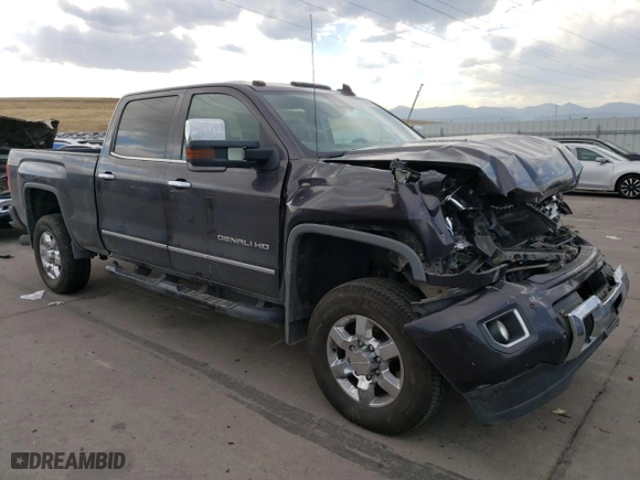 2015 GMC Sierra 2500HD Denali with VIN 1GT120E83FF603057, listed as a Copart auction lot 74940374 with 0 mi miles and Salvage Title. Bid and sale history available at carsss.com. Image 4.