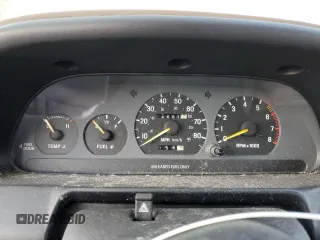 1993 Ford Escort with VIN 1FAPP15J5PW333034, listed as a Copart auction lot 56704265 with 86,691 mi miles and Non repairable. Bid and sale history available at DreamBid. Image 9.