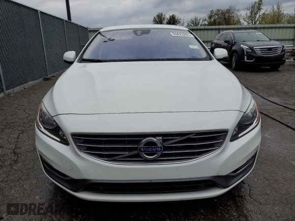 2017 Volvo S60 Inscription z VIN LYV402HK1HB144657, wystawiony jako Copart lot #55023205 z przebiegiem Nie podano mil oraz Czysty tytuł • Clean title. Historia ofert i sprzedaży dostępna na DreamBid. Obrazek 5.