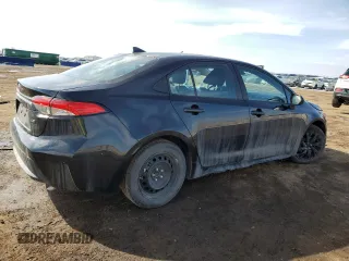 2021 Toyota Corolla LE with VIN 5YFEPMAE1MP236560, listed as a Copart auction lot 45542305 with 69,086 mi miles and Salvage Title. Bid and sale history available at carsss.com. Image 3.