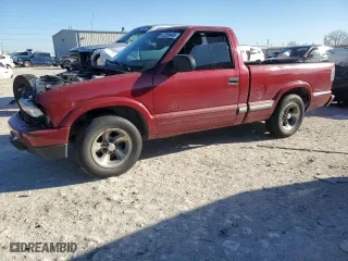 2000 Chevrolet S-10 LS with VIN 1GCCS1458YK296520, listed as a Copart auction lot 47259445 with 158,853 mi miles and Salvage Title. Bid and sale history available at carsss.com. Image 1.
