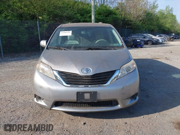 2011 Toyota Sienna LE with VIN 5TDJK3DC9BS012944, listed as a IAAI auction lot 42106998 with 108,700 mi miles. Bid and sale history available at carsss.com. Image 13.