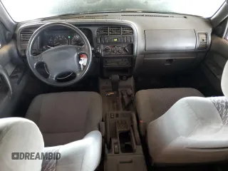 1995 Isuzu Trooper z VIN JACDJ58V8S7908300, wystawiony jako Copart lot #46450195 z przebiegiem 256 256 mil mil oraz Czysty tytuł • Clean title. Historia ofert i sprzedaży dostępna na DreamBid. Obrazek 8.
