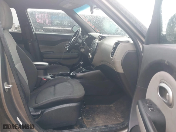 2019 Kia Soul with VIN KNDJN2A23K7671352, listed as a IAAI auction lot 41865214 with 206,660 mi miles. Bid and sale history available at carsss.com. Image 5.