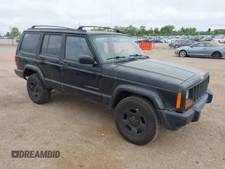 1998 Jeep Cherokee SE z VIN 1J4FJ28S2WL257218, wystawiony jako IAAI lot #42305758 z przebiegiem 135 578 mil mil oraz . Historia ofert i sprzedaży dostępna na DreamBid. Obrazek 1.