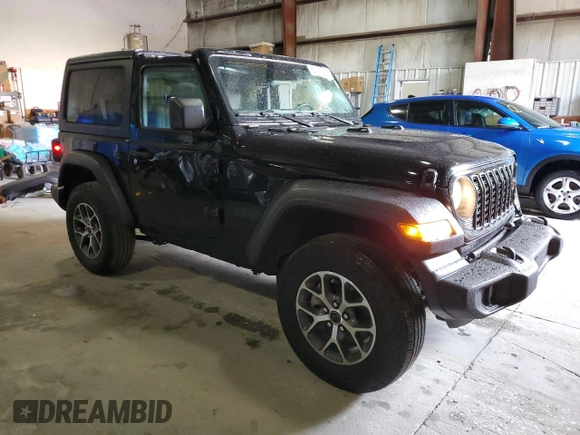 2024 Jeep Wrangler Sport S z VIN 1C4PJXAG7RW351644, wystawiony jako Copart lot #56112305 z przebiegiem 16 484 mil mil oraz Szkoda całkowita • Salvage title. Historia ofert i sprzedaży dostępna na DreamBid. Obrazek 4.