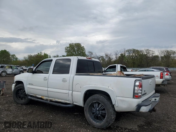 2005 GMC Sierra Denali z VIN 2GTEK63NX51184417, wystawiony jako Copart lot #55663955 z przebiegiem 201 401 mil mil oraz Tytuł czysty. Historia ofert i sprzedaży dostępna na DreamBid. Obrazek 2.