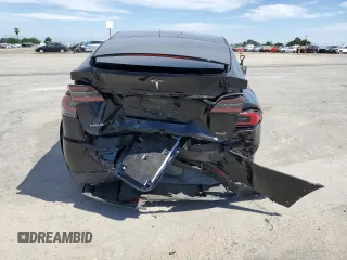 2016 Tesla Model X 70D z VIN 5YJXCDE23GF018396, wystawiony jako Copart lot #53056465 z przebiegiem 104 248 mil mil oraz Szkody całkowita. Historia ofert i sprzedaży dostępna na DreamBid. Obrazek 6.